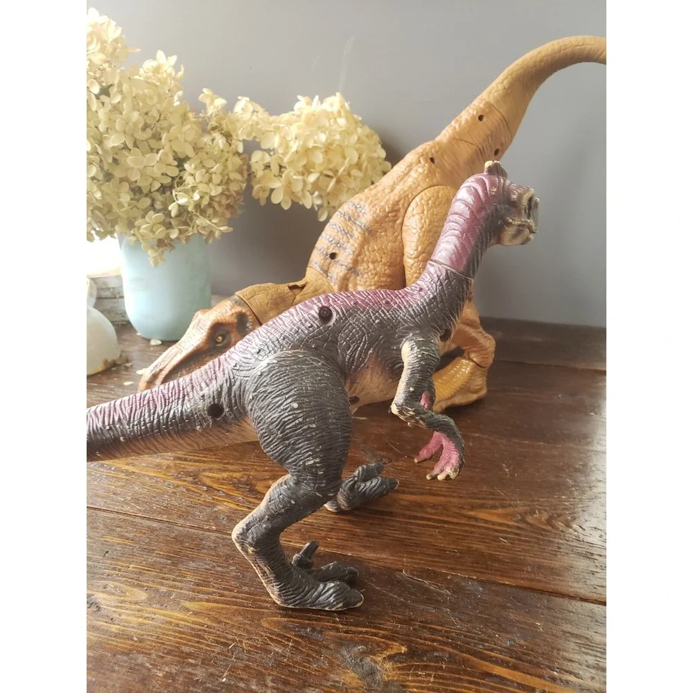 Jurassic World Stomp Strike Tyrannosaurus Rex‎ T-Rex Action Velociraptor